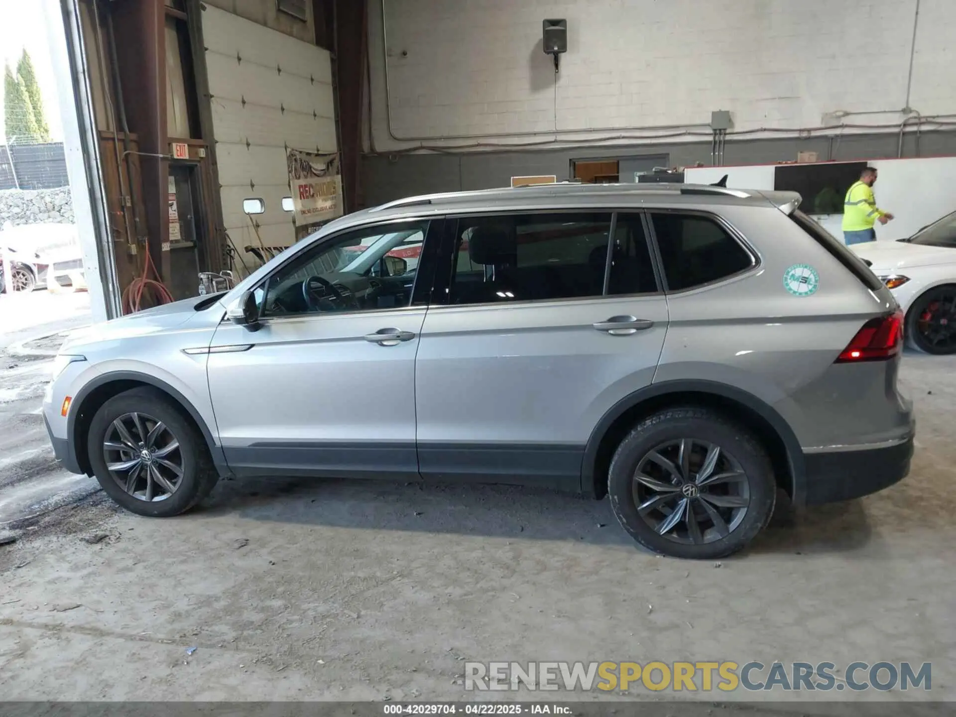 14 Фотография поврежденного автомобиля 3VV2B7AX9NM148970 VOLKSWAGEN TIGUAN 2022