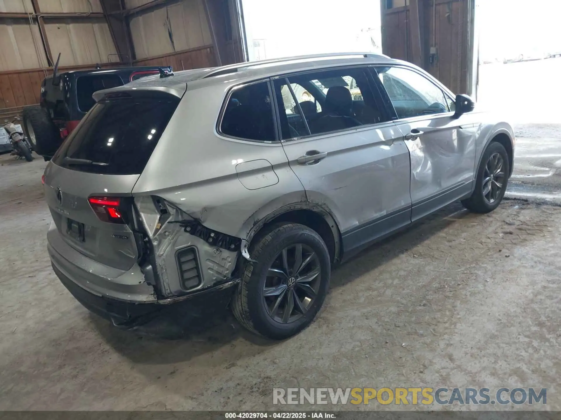 4 Фотография поврежденного автомобиля 3VV2B7AX9NM148970 VOLKSWAGEN TIGUAN 2022