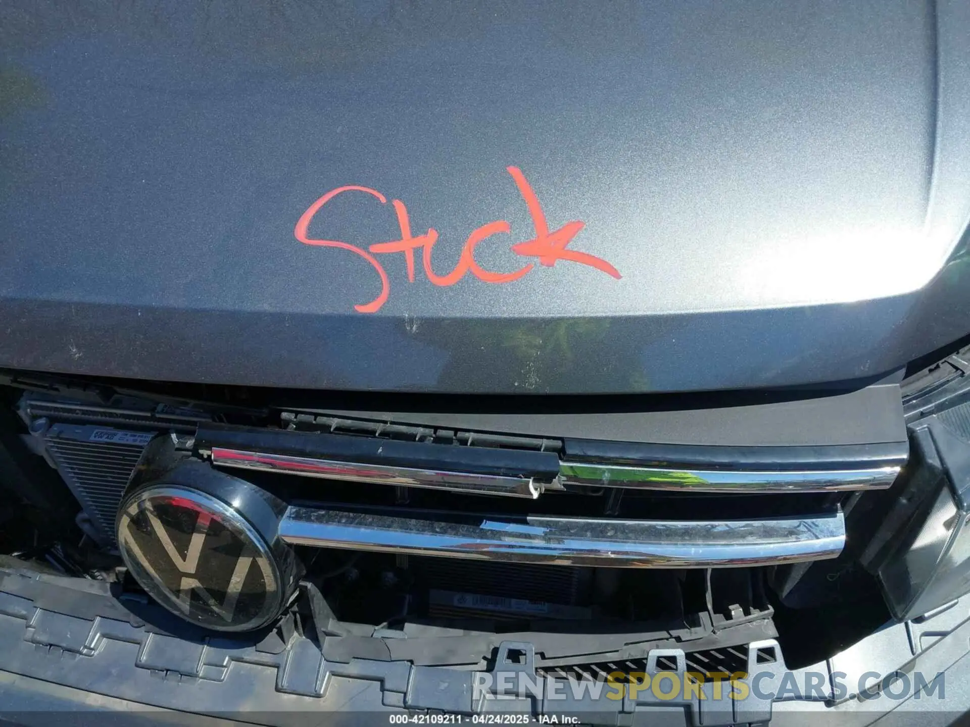 10 Photograph of a damaged car 3VV2B7AXXNM019538 VOLKSWAGEN TIGUAN 2022