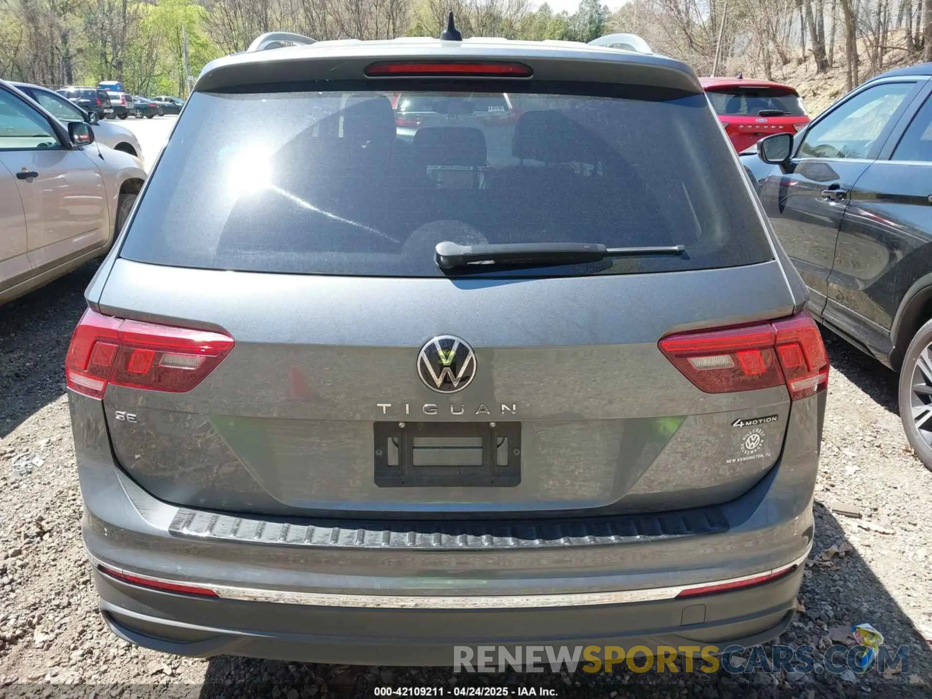 16 Photograph of a damaged car 3VV2B7AXXNM019538 VOLKSWAGEN TIGUAN 2022