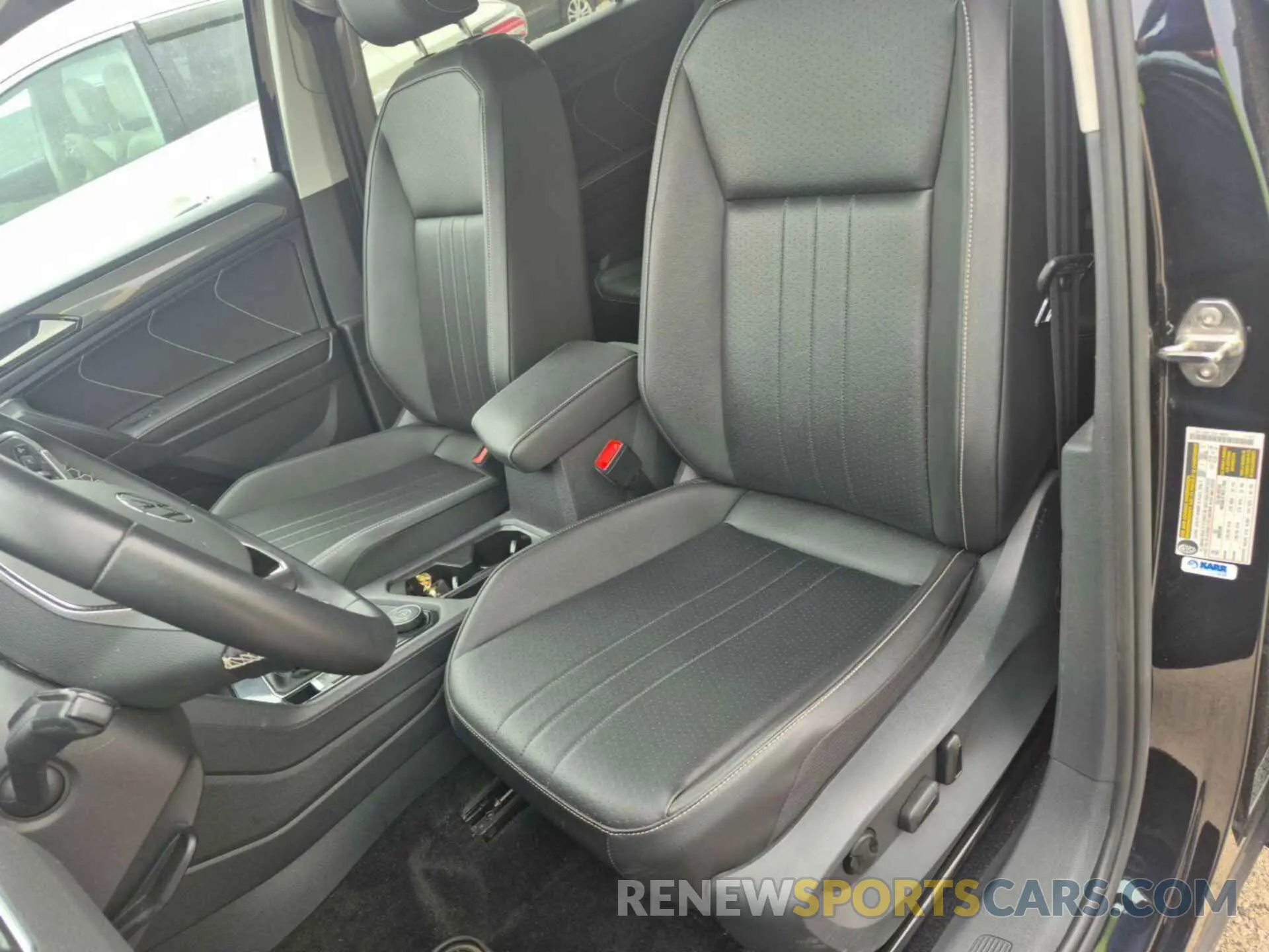 19 Photograph of a damaged car 3VV2B7AXXNM104363 VOLKSWAGEN TIGUAN 2022