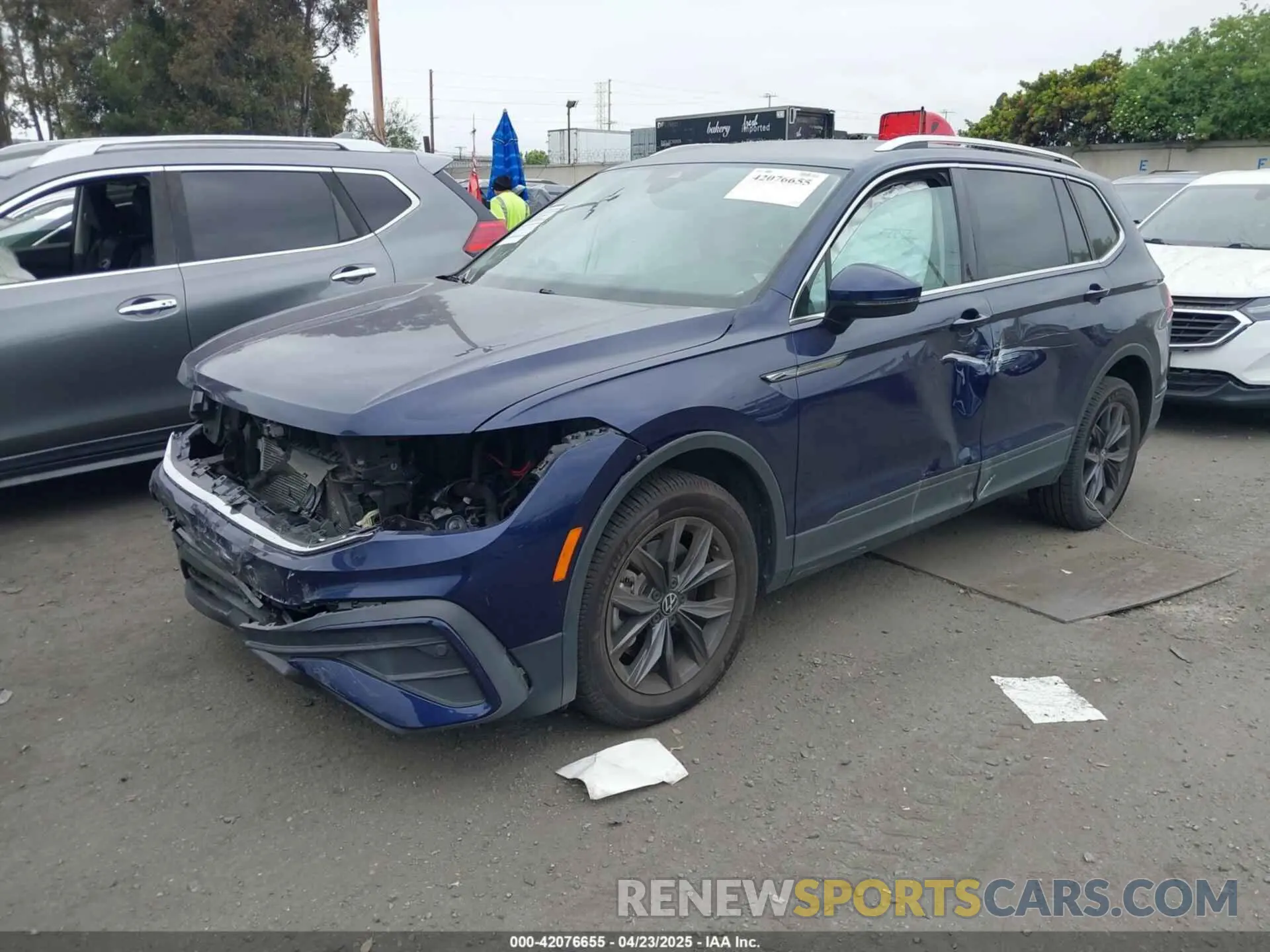 2 Photograph of a damaged car 3VV3B7AX0NM018659 VOLKSWAGEN TIGUAN 2022