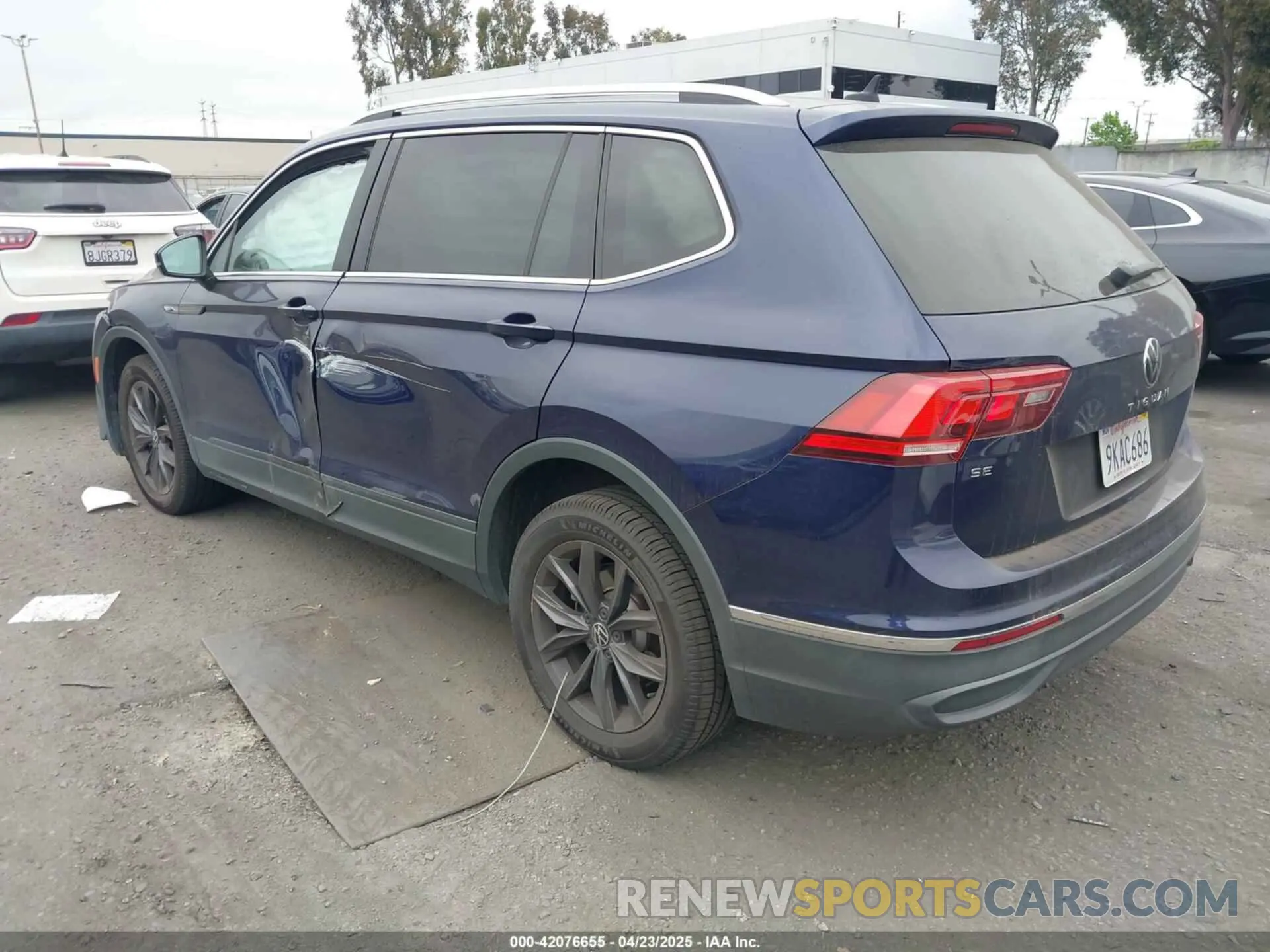 3 Photograph of a damaged car 3VV3B7AX0NM018659 VOLKSWAGEN TIGUAN 2022