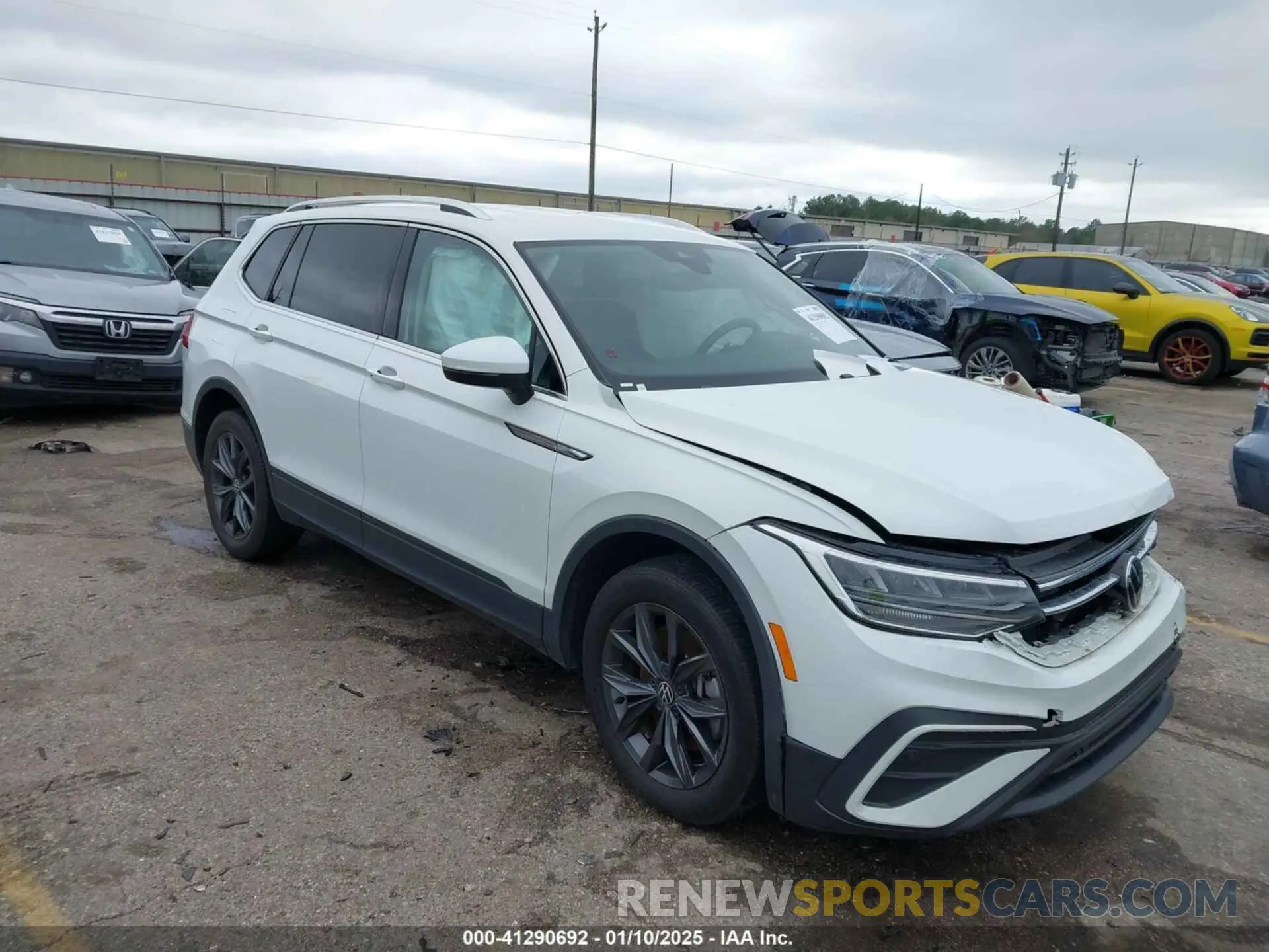 1 Photograph of a damaged car 3VV3B7AX0NM161398 VOLKSWAGEN TIGUAN 2022