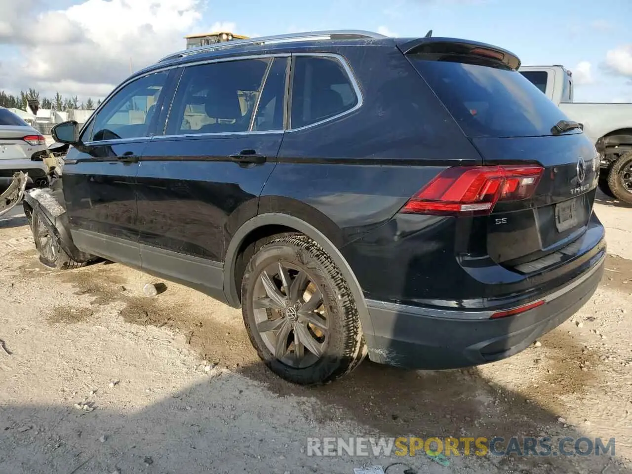 2 Photograph of a damaged car 3VV3B7AX2NM026049 VOLKSWAGEN TIGUAN 2022
