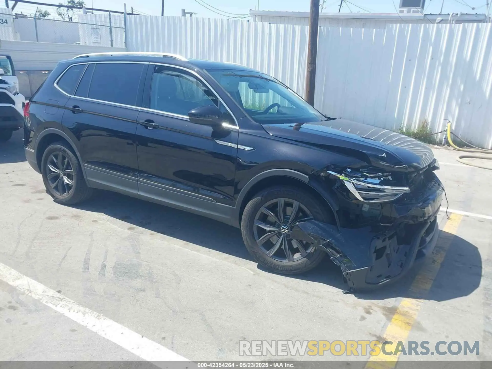 1 Photograph of a damaged car 3VV3B7AX3NM016534 VOLKSWAGEN TIGUAN 2022