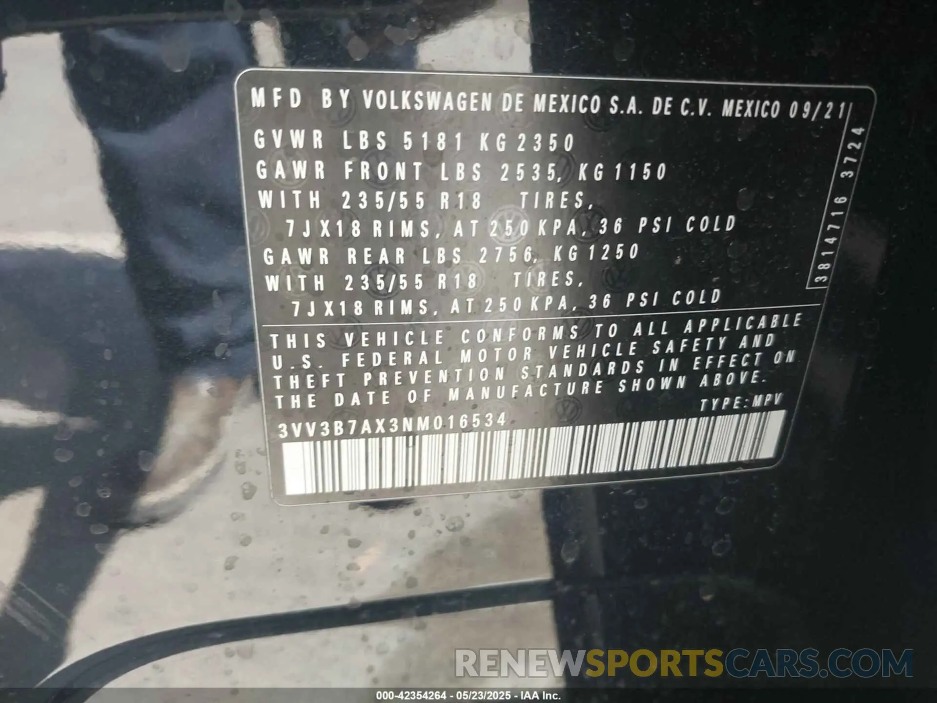 9 Photograph of a damaged car 3VV3B7AX3NM016534 VOLKSWAGEN TIGUAN 2022