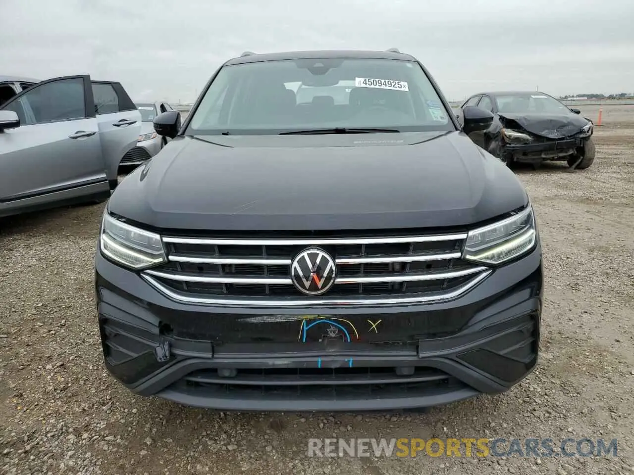 5 Photograph of a damaged car 3VV3B7AX3NM161363 VOLKSWAGEN TIGUAN 2022