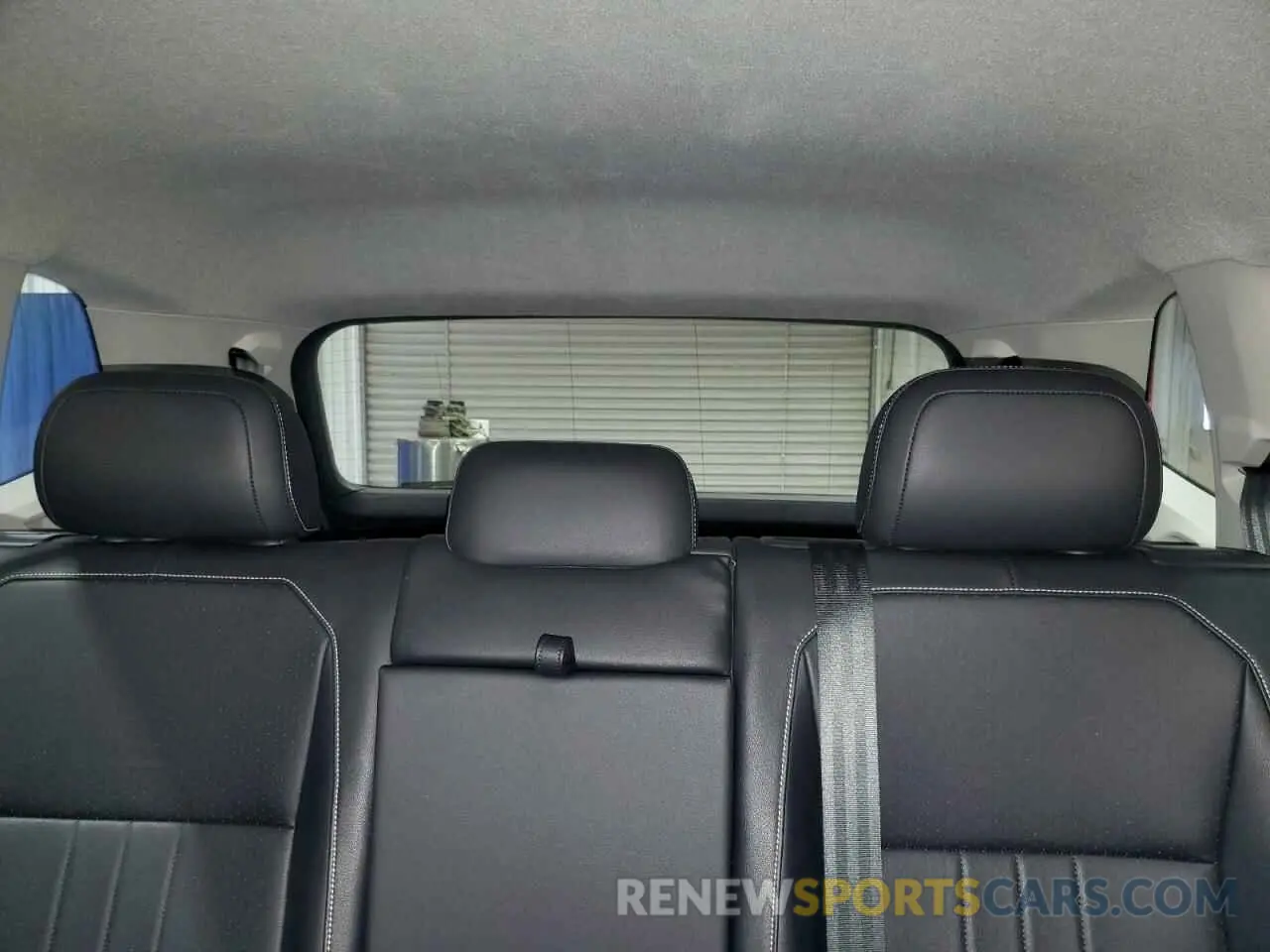 10 Photograph of a damaged car 3VV3B7AX4NM139808 VOLKSWAGEN TIGUAN 2022