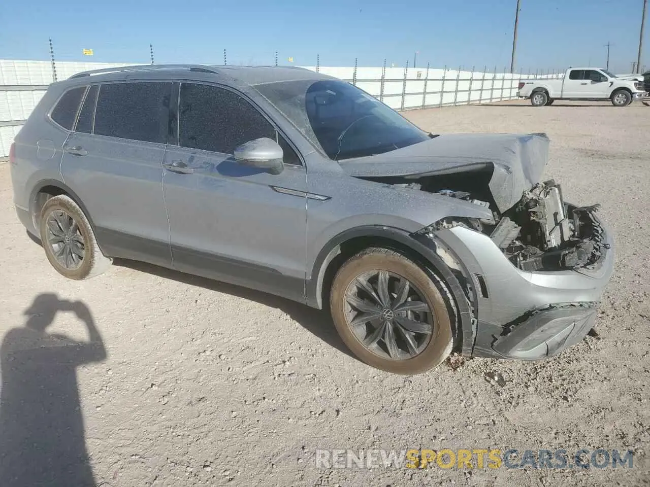 4 Фотография поврежденного автомобиля 3VV3B7AX5NM060857 VOLKSWAGEN TIGUAN 2022