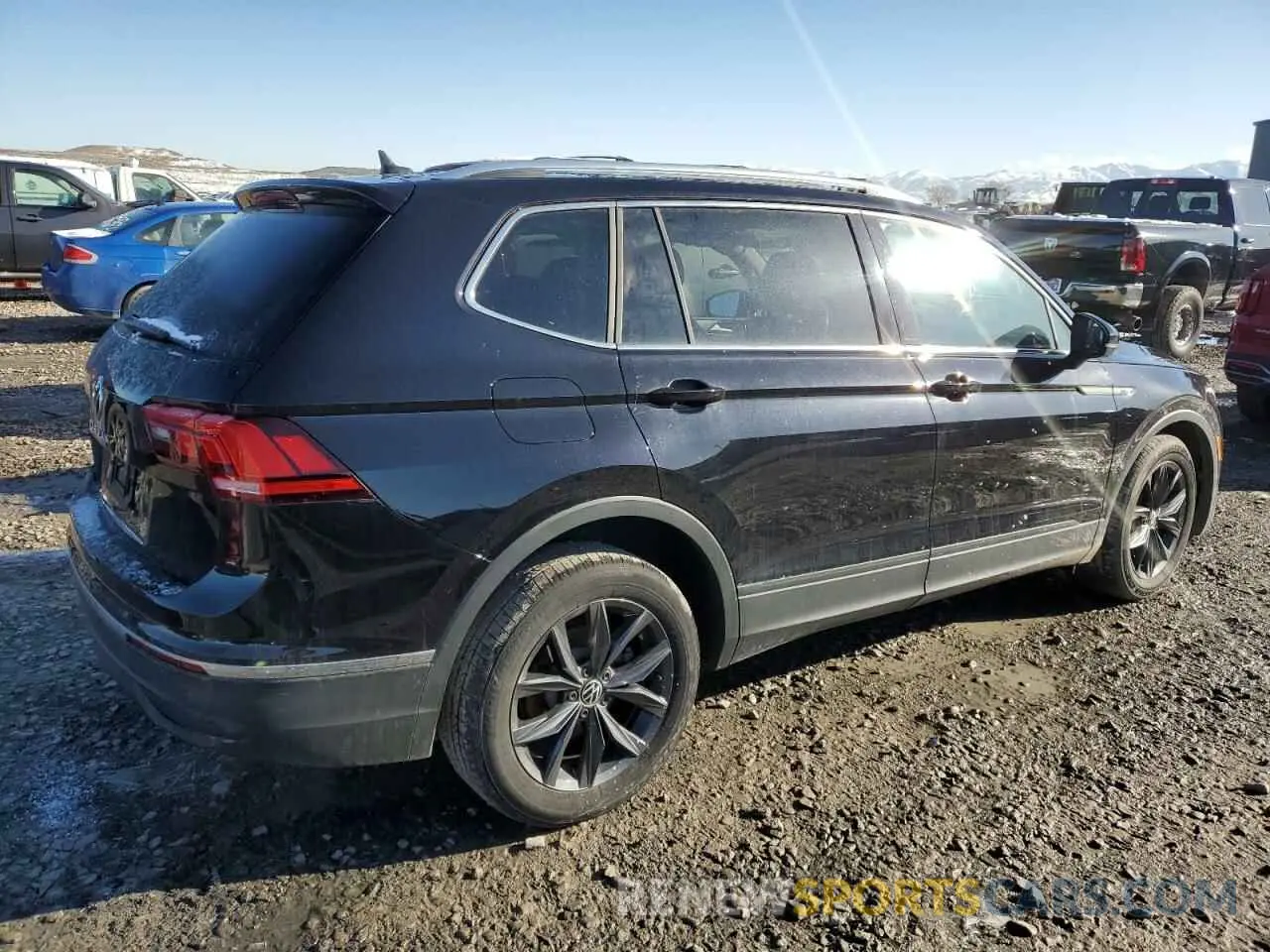 3 Photograph of a damaged car 3VV3B7AX7NM162029 VOLKSWAGEN TIGUAN 2022