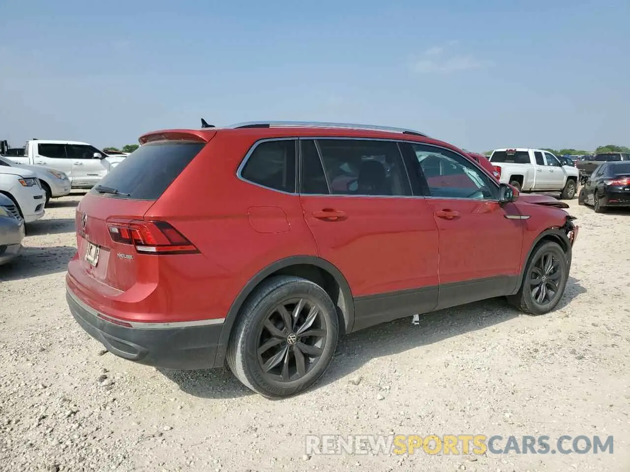 3 Photograph of a damaged car 3VV3B7AX8NM013029 VOLKSWAGEN TIGUAN 2022