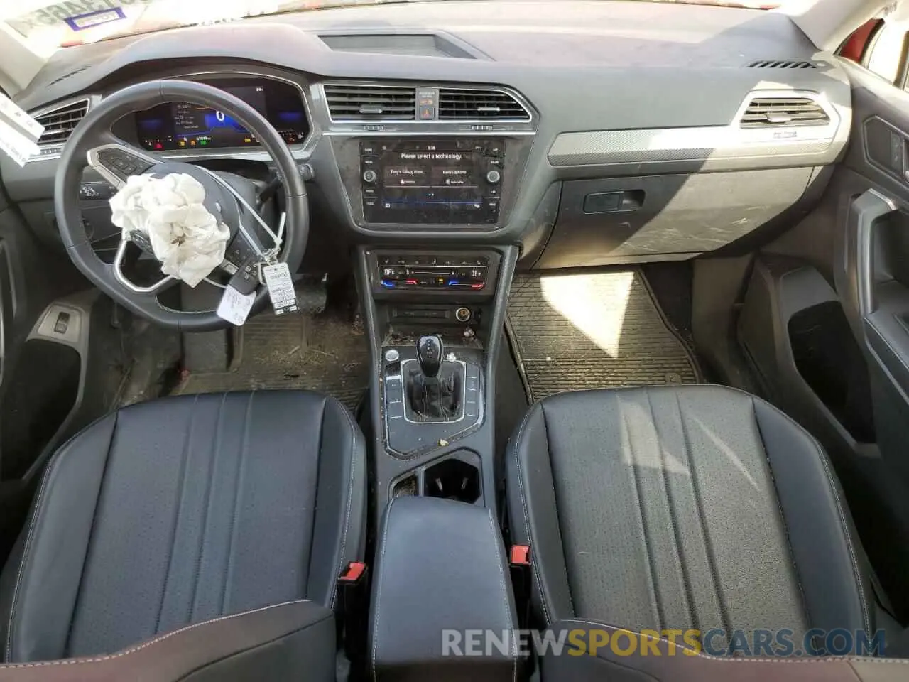 8 Photograph of a damaged car 3VV3B7AX8NM013029 VOLKSWAGEN TIGUAN 2022