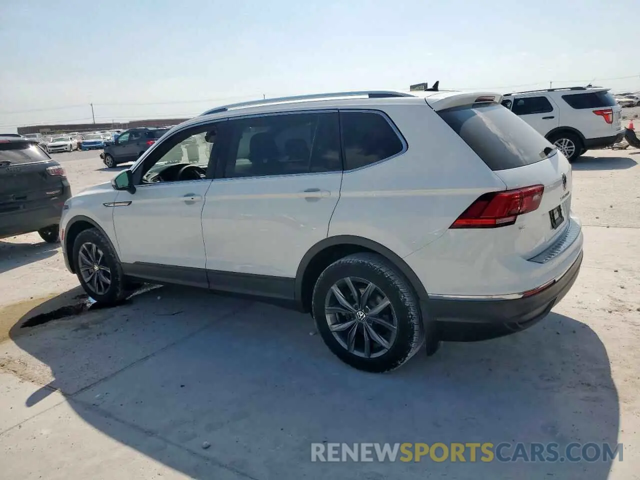 2 Фотография поврежденного автомобиля 3VV3B7AX8NM162220 VOLKSWAGEN TIGUAN 2022