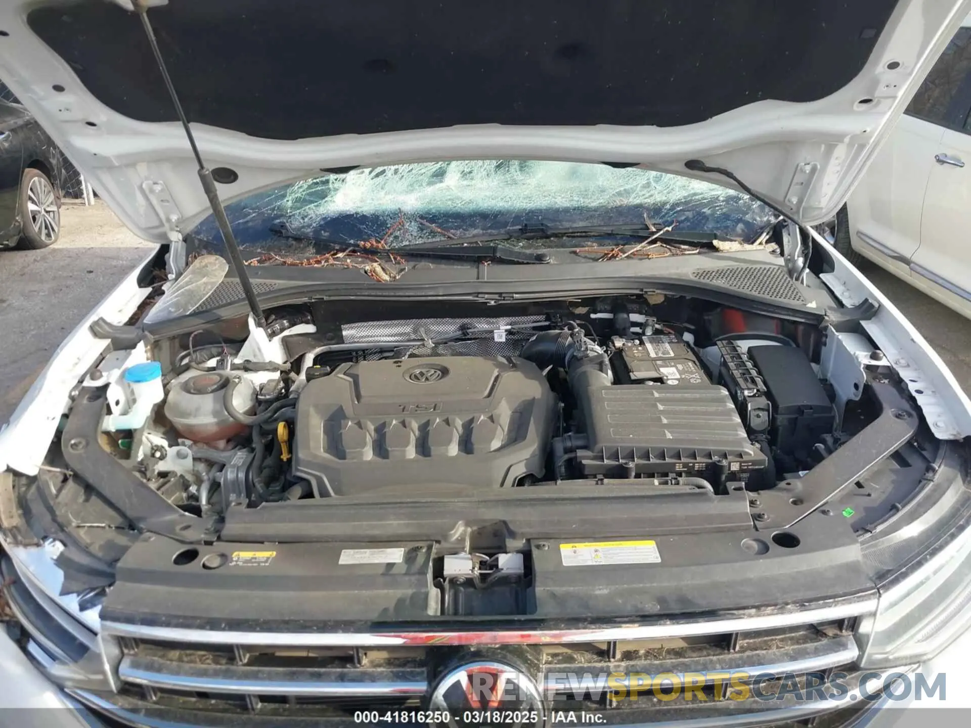10 Photograph of a damaged car 3VV3B7AX9NM076592 VOLKSWAGEN TIGUAN 2022