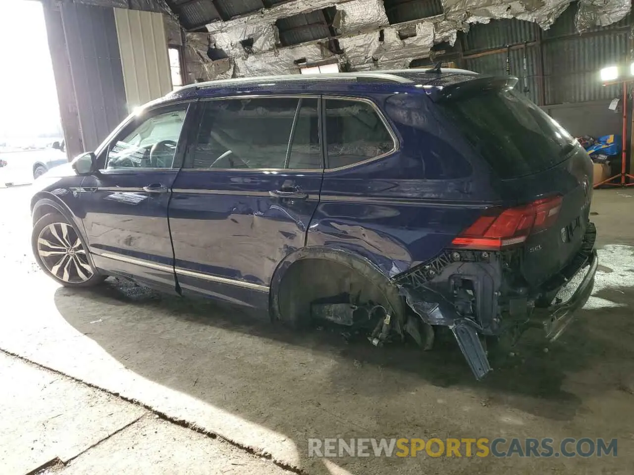 2 Photograph of a damaged car 3VV4B7AX1NM018495 VOLKSWAGEN TIGUAN 2022
