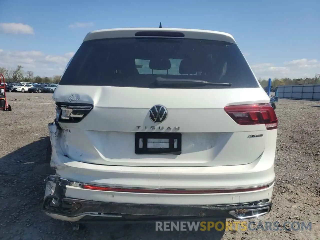 6 Photograph of a damaged car 3VV4B7AX2NM113423 VOLKSWAGEN TIGUAN 2022