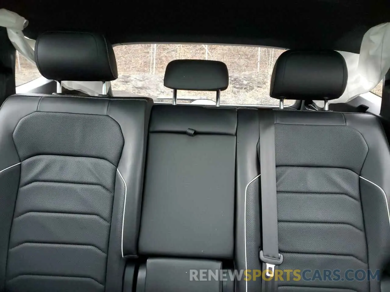 10 Photograph of a damaged car 3VV4B7AX4NM086533 VOLKSWAGEN TIGUAN 2022
