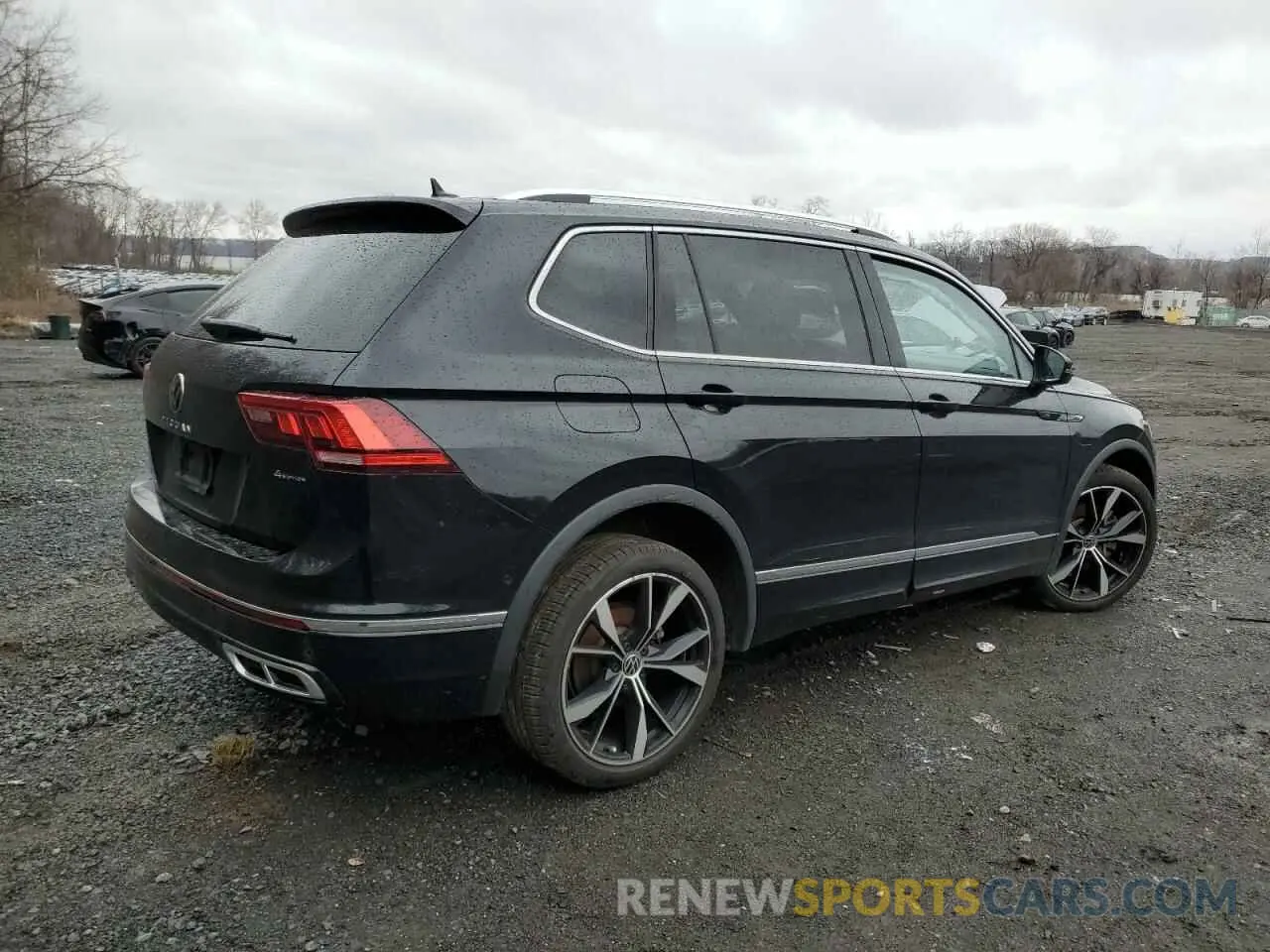 3 Photograph of a damaged car 3VV4B7AX4NM086533 VOLKSWAGEN TIGUAN 2022