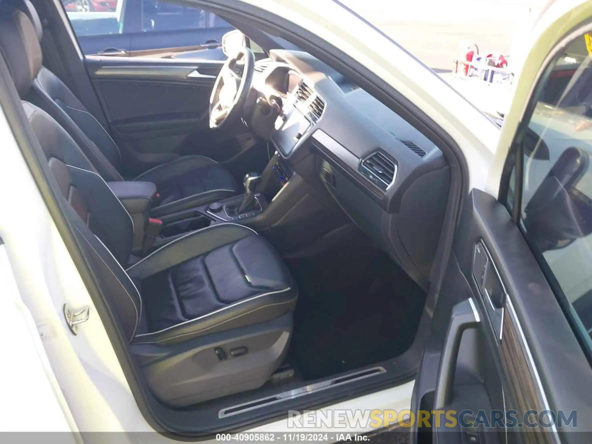 5 Photograph of a damaged car 3VV4B7AX6NM084928 VOLKSWAGEN TIGUAN 2022