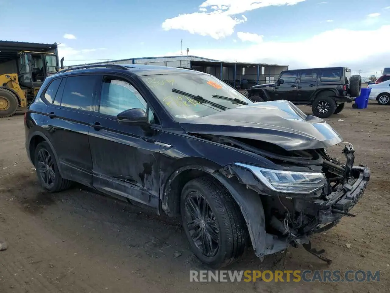 4 Photograph of a damaged car 3VV8B7AX0NM094324 VOLKSWAGEN TIGUAN 2022