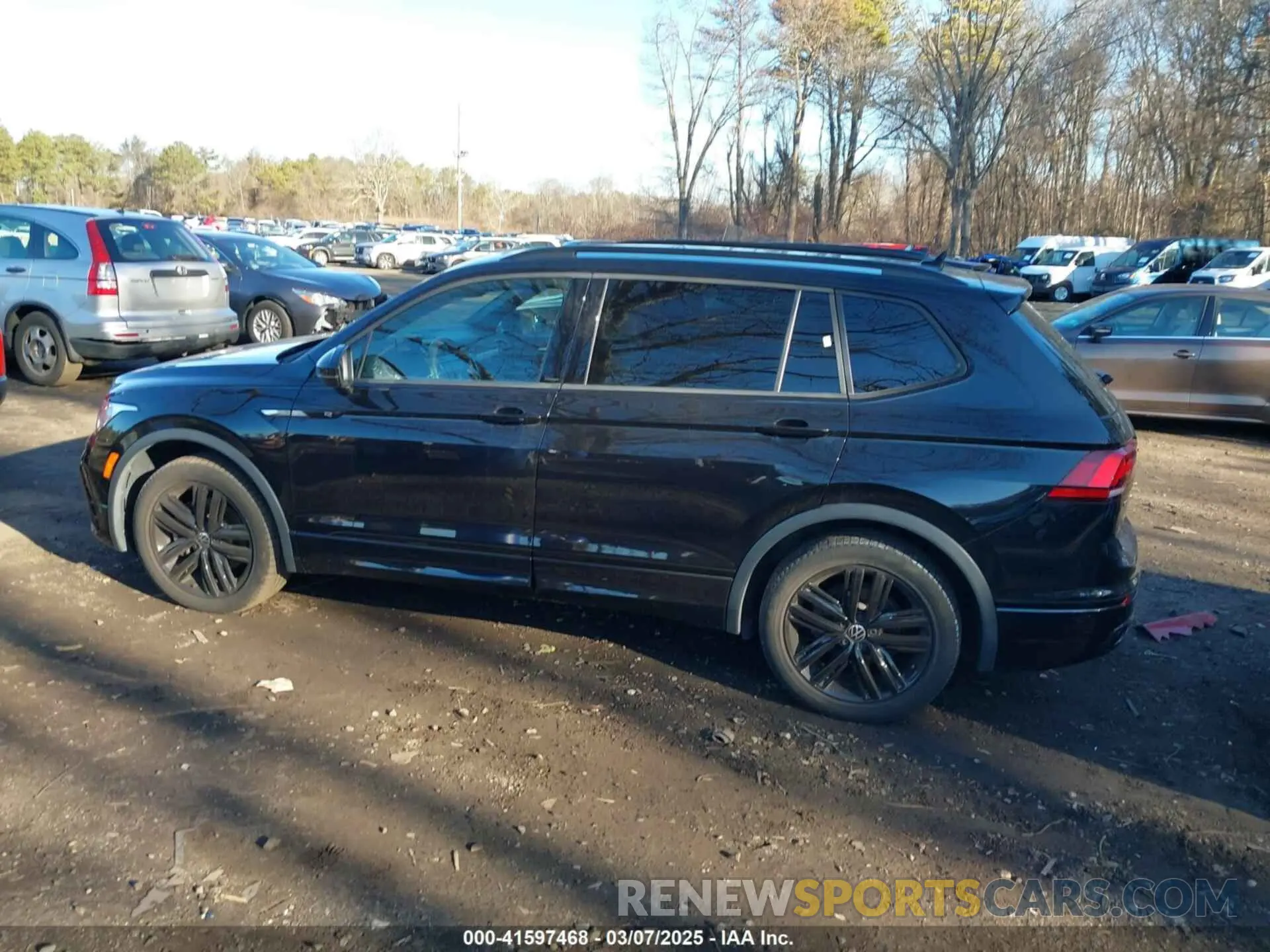 14 Photograph of a damaged car 3VV8B7AX2NM029751 VOLKSWAGEN TIGUAN 2022