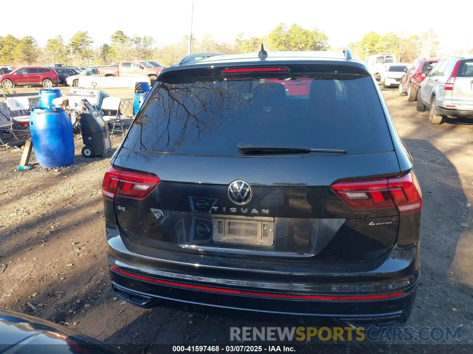 16 Photograph of a damaged car 3VV8B7AX2NM029751 VOLKSWAGEN TIGUAN 2022