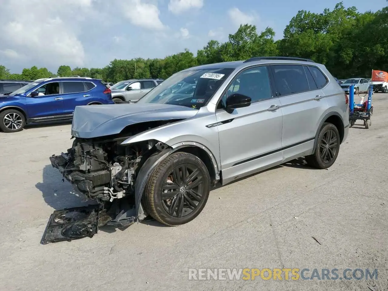 1 Photograph of a damaged car 3VV8B7AX2NM061826 VOLKSWAGEN TIGUAN 2022