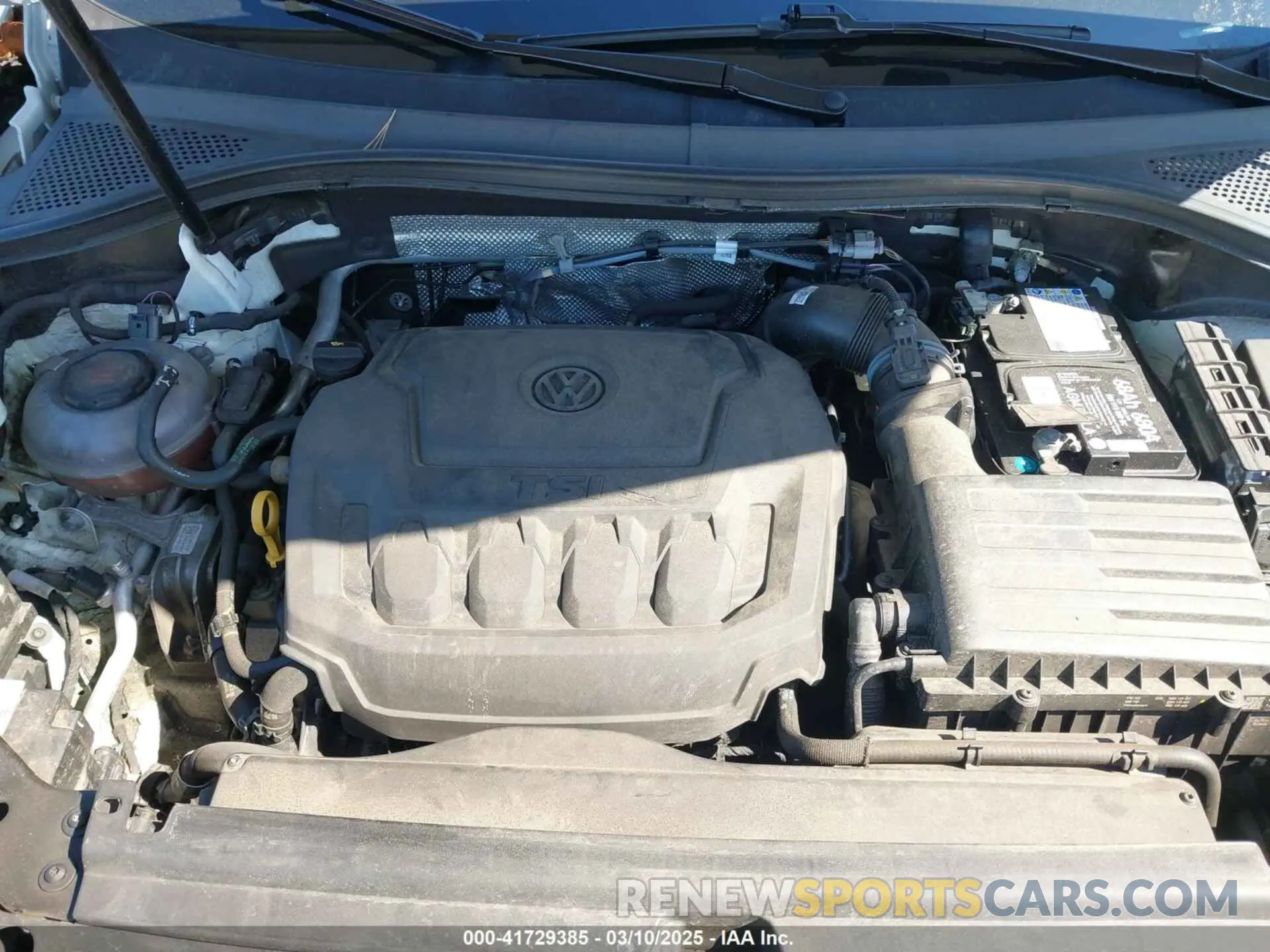 10 Photograph of a damaged car 3VV8B7AX4NM027208 VOLKSWAGEN TIGUAN 2022
