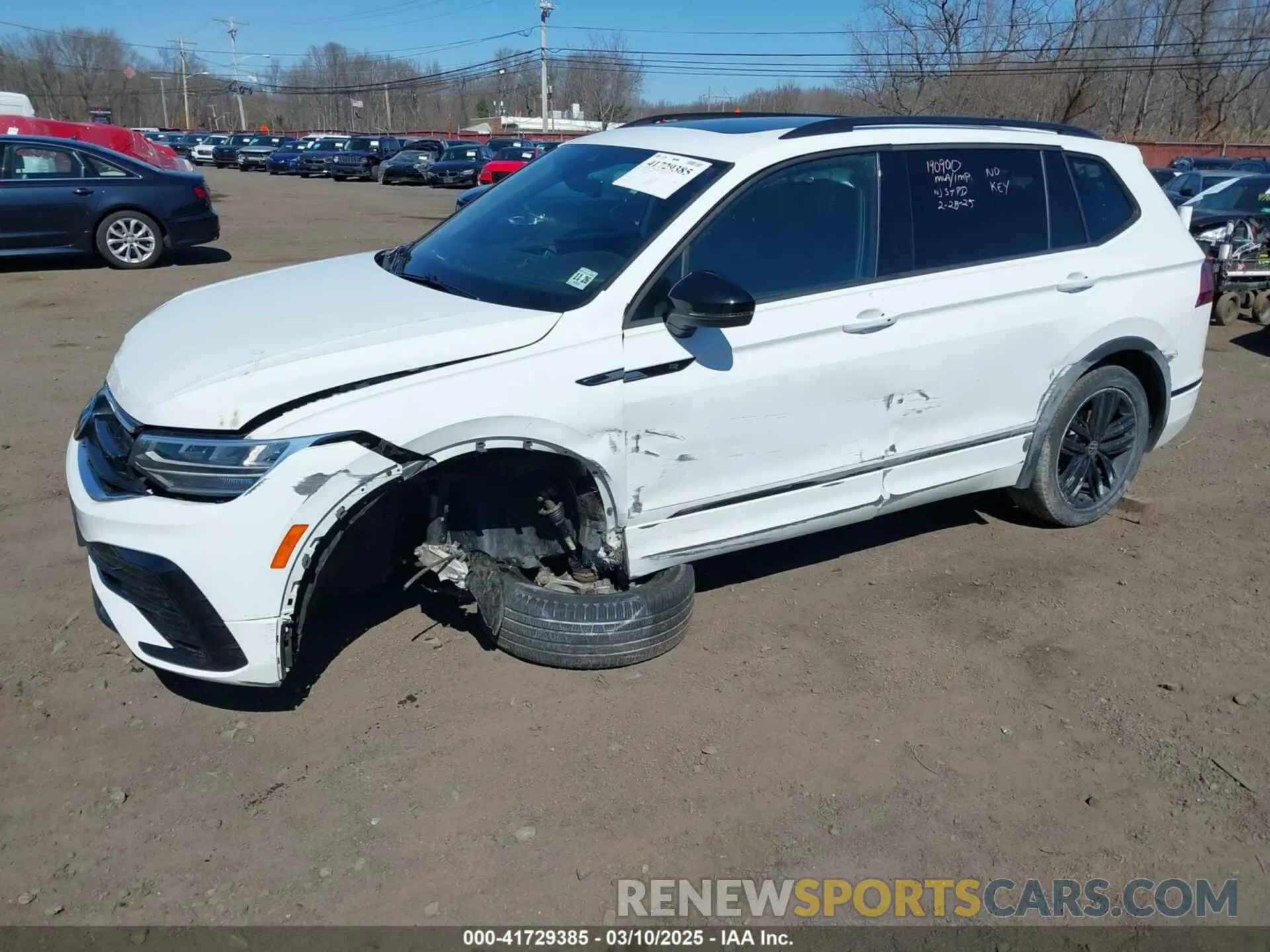 2 Photograph of a damaged car 3VV8B7AX4NM027208 VOLKSWAGEN TIGUAN 2022