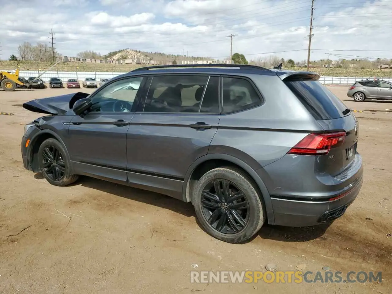 2 Photograph of a damaged car 3VV8B7AX7NM103911 VOLKSWAGEN TIGUAN 2022
