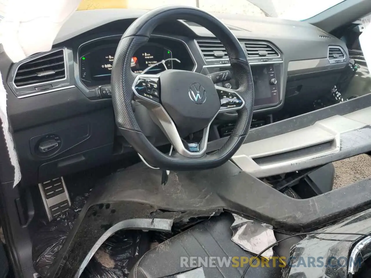 8 Photograph of a damaged car 3VV8B7AX9NM053318 VOLKSWAGEN TIGUAN 2022