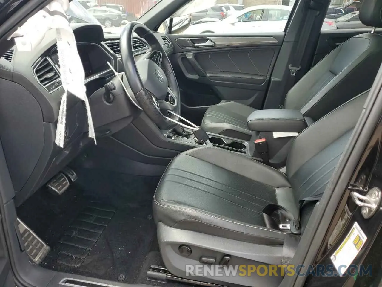 7 Photograph of a damaged car 3VV8B7AX9NM118989 VOLKSWAGEN TIGUAN 2022