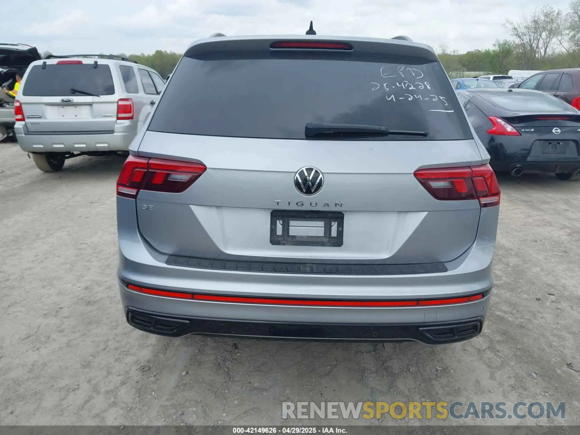 16 Фотография поврежденного автомобиля 3VVCB7AX1NM065960 VOLKSWAGEN TIGUAN 2022