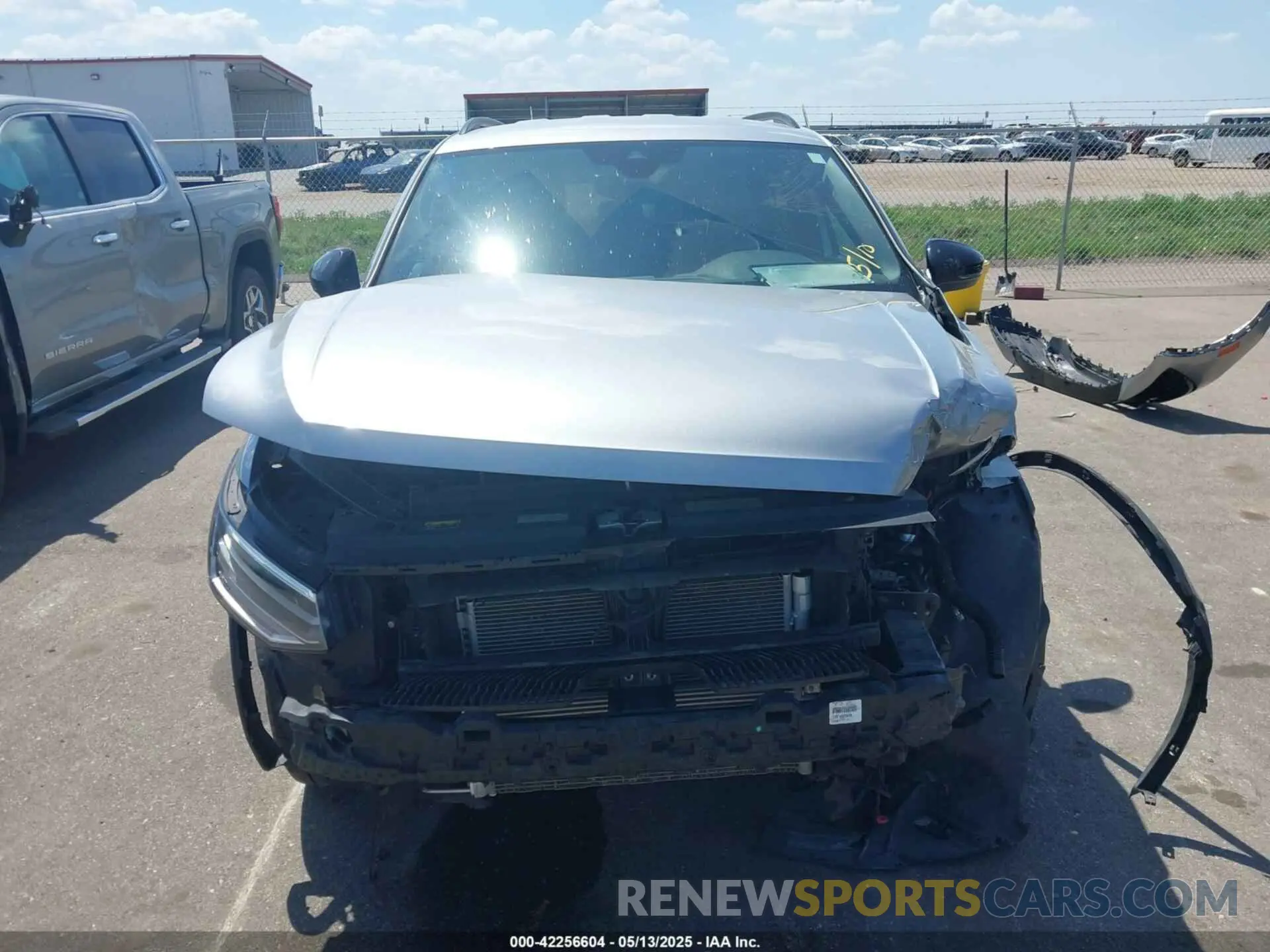 12 Photograph of a damaged car 3VVCB7AX2NM003645 VOLKSWAGEN TIGUAN 2022
