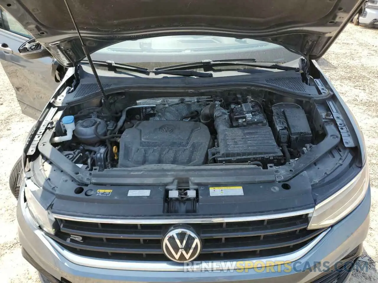 13 Photograph of a damaged car 3VVCB7AX3NM097020 VOLKSWAGEN TIGUAN 2022