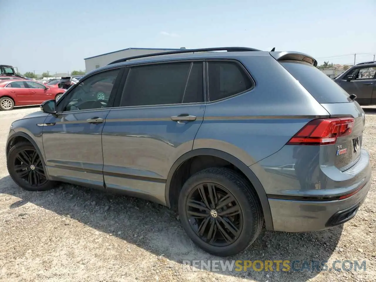 2 Photograph of a damaged car 3VVCB7AX3NM097020 VOLKSWAGEN TIGUAN 2022