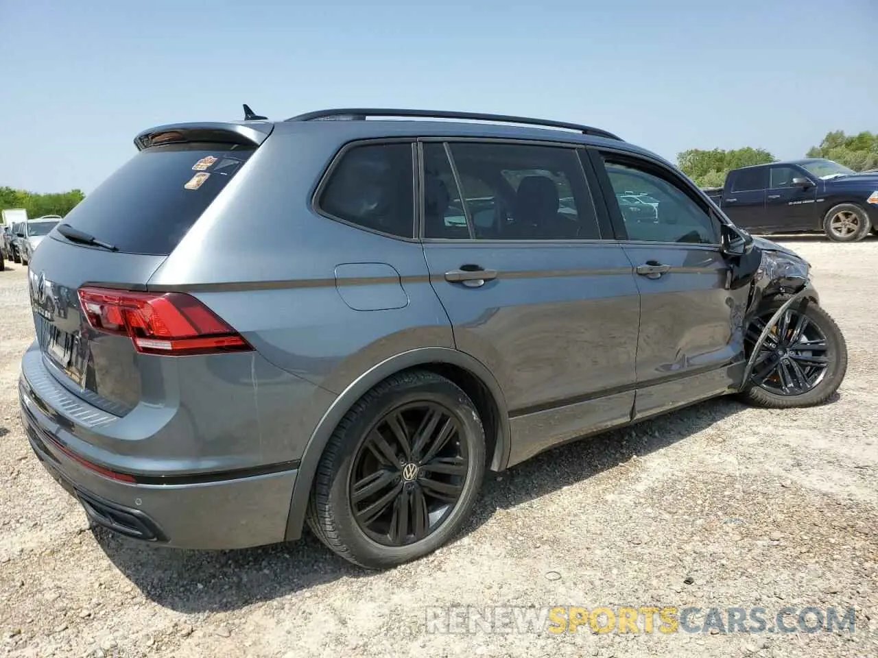 3 Photograph of a damaged car 3VVCB7AX3NM097020 VOLKSWAGEN TIGUAN 2022