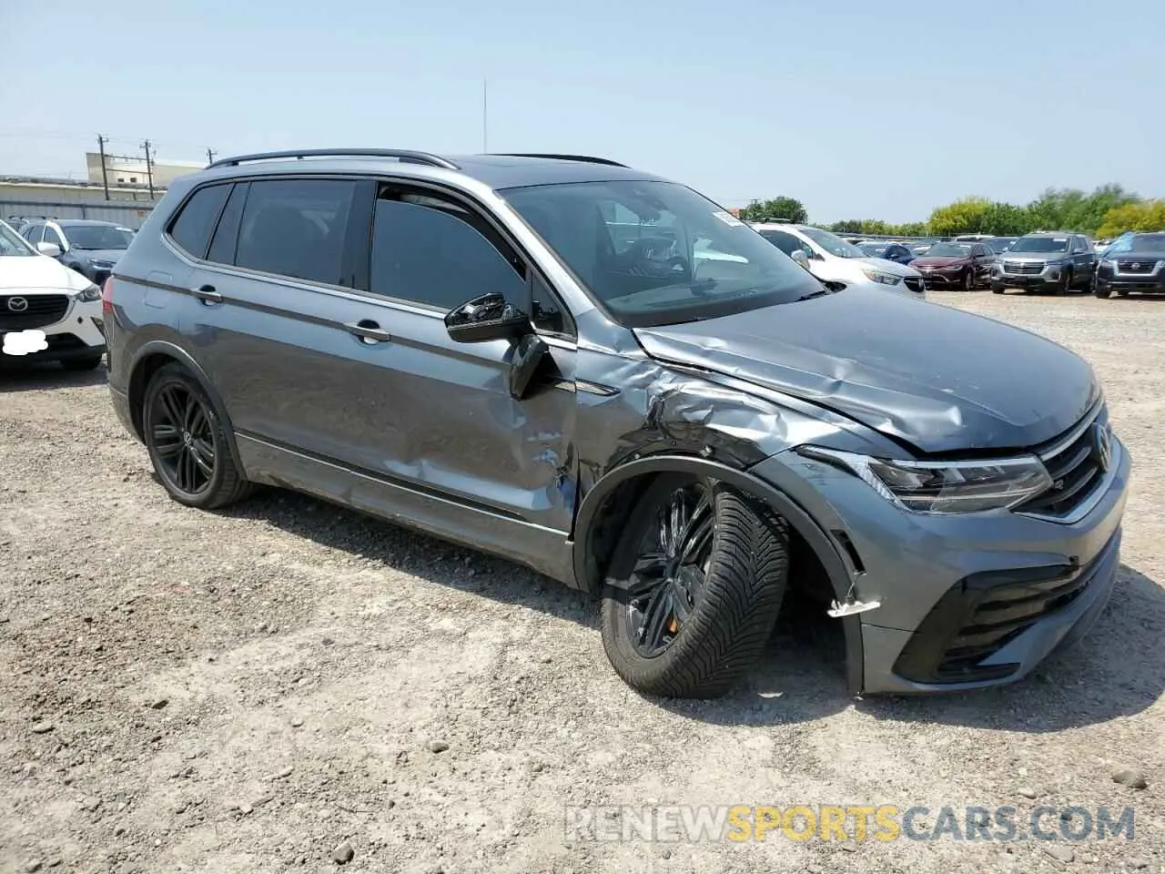4 Photograph of a damaged car 3VVCB7AX3NM097020 VOLKSWAGEN TIGUAN 2022