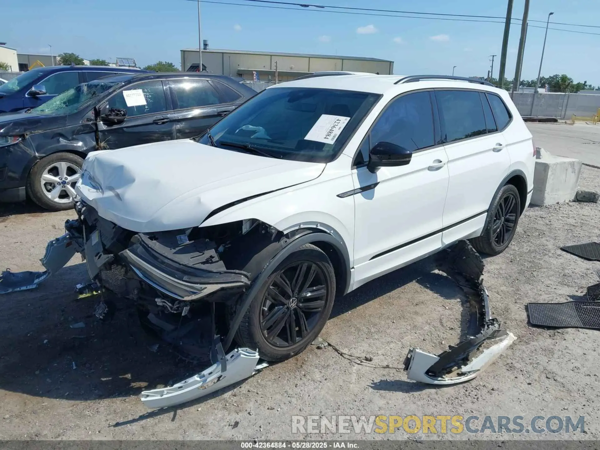 2 Фотография поврежденного автомобиля 3VVCB7AX5NM009696 VOLKSWAGEN TIGUAN 2022