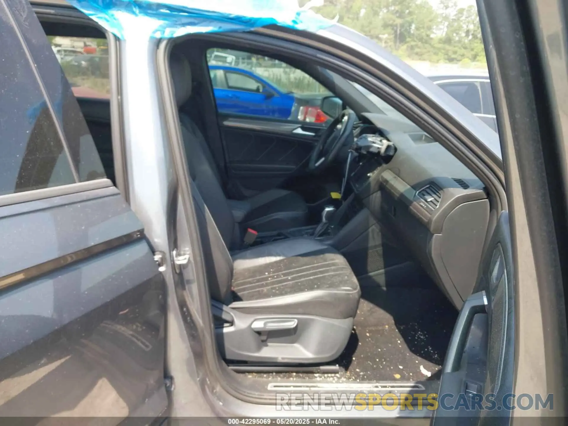 5 Фотография поврежденного автомобиля 3VVCB7AX5NM104260 VOLKSWAGEN TIGUAN 2022
