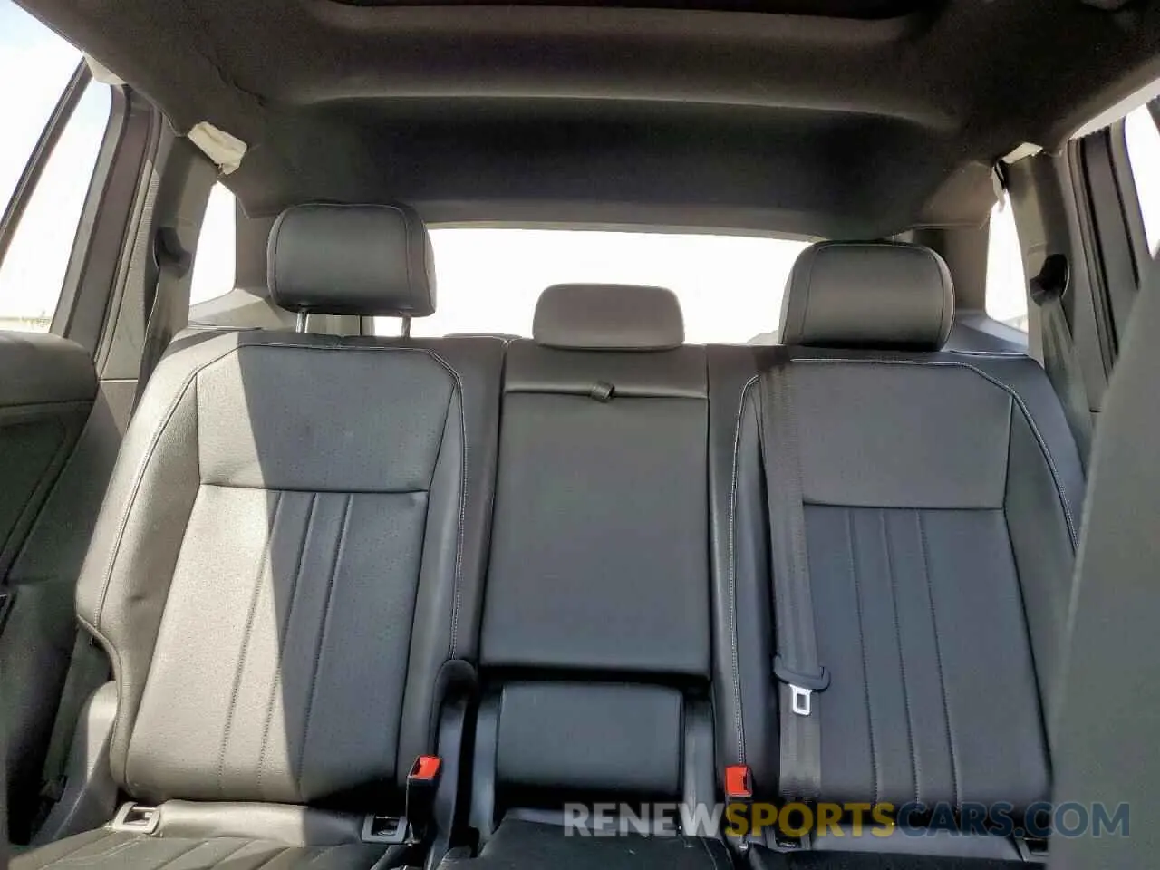 10 Фотография поврежденного автомобиля 3VVCB7AX6NM065002 VOLKSWAGEN TIGUAN 2022