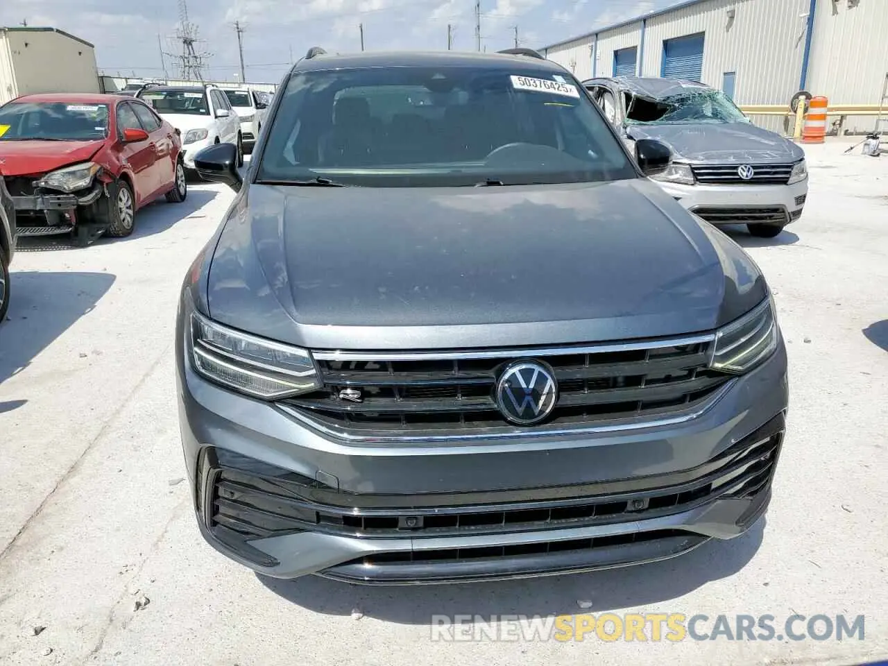 5 Фотография поврежденного автомобиля 3VVCB7AX6NM065002 VOLKSWAGEN TIGUAN 2022