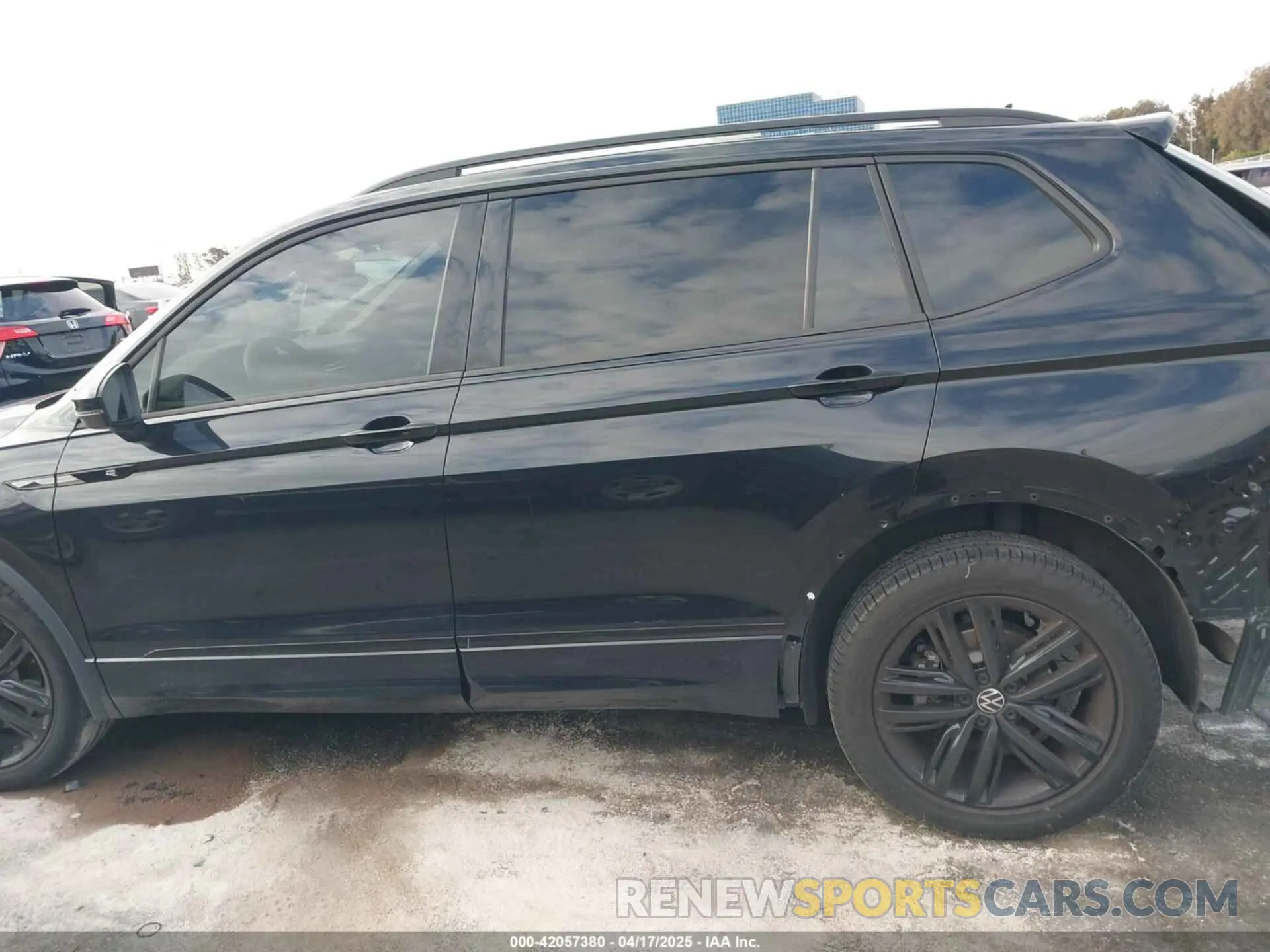 15 Фотография поврежденного автомобиля 3VVCB7AX6NM165794 VOLKSWAGEN TIGUAN 2022