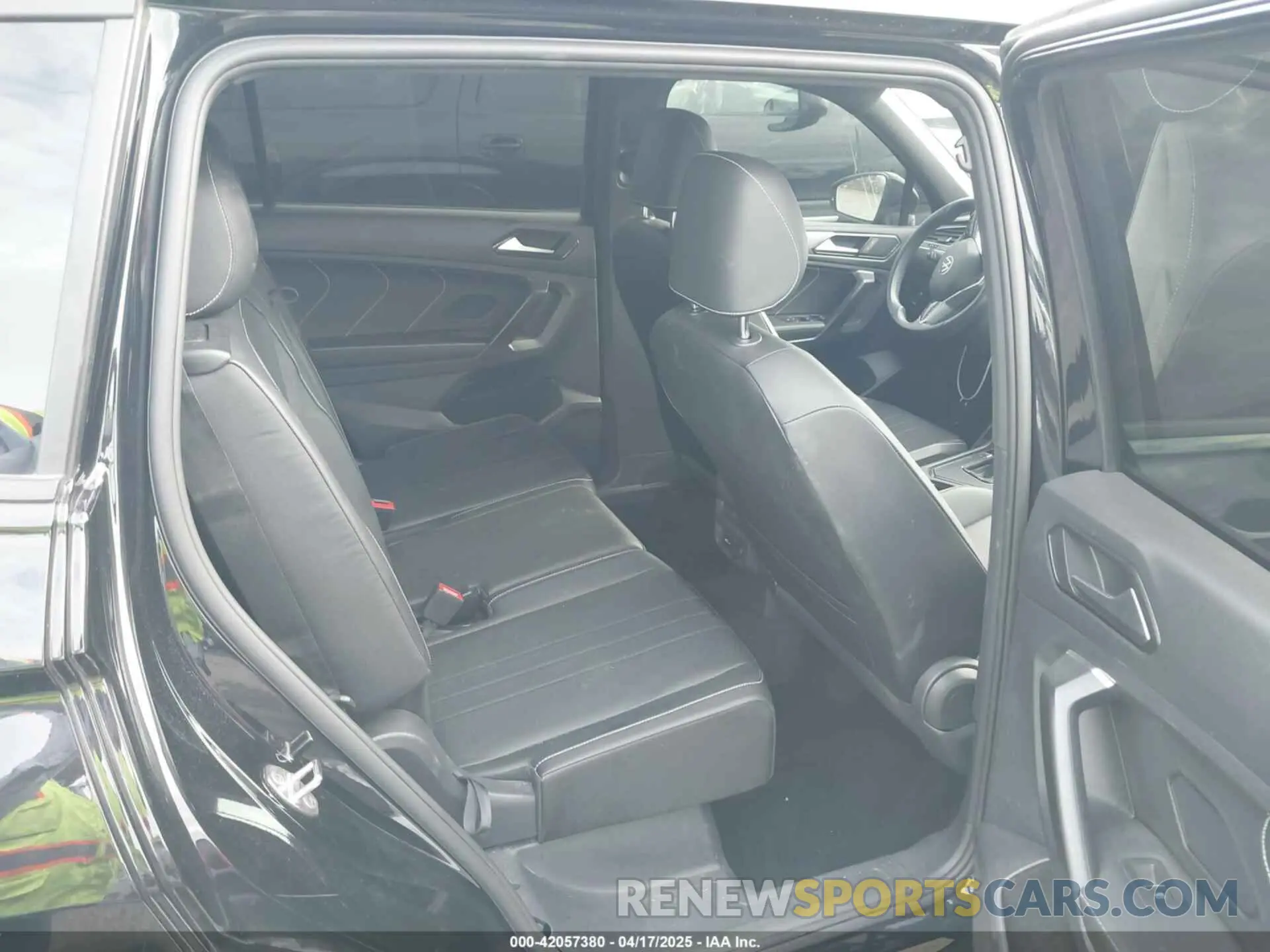 8 Фотография поврежденного автомобиля 3VVCB7AX6NM165794 VOLKSWAGEN TIGUAN 2022