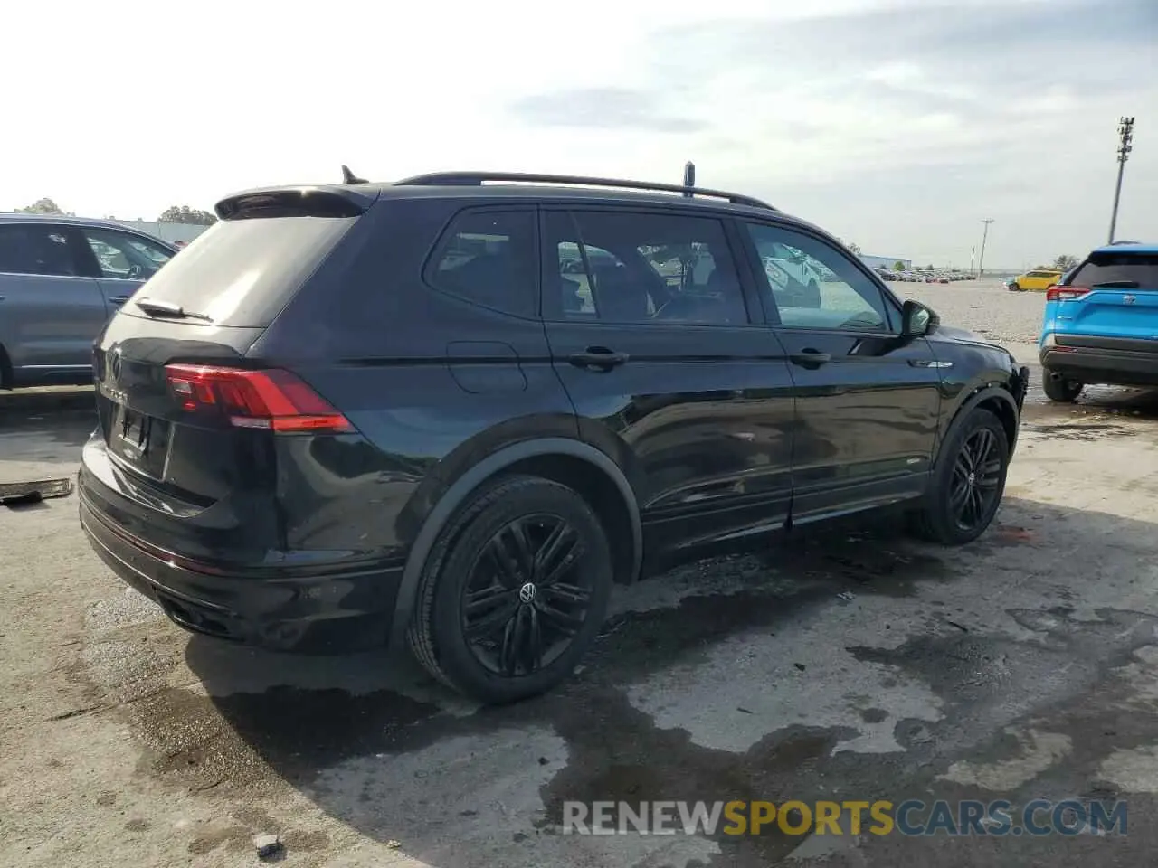 3 Фотография поврежденного автомобиля 3VVCB7AX9NM099855 VOLKSWAGEN TIGUAN 2022