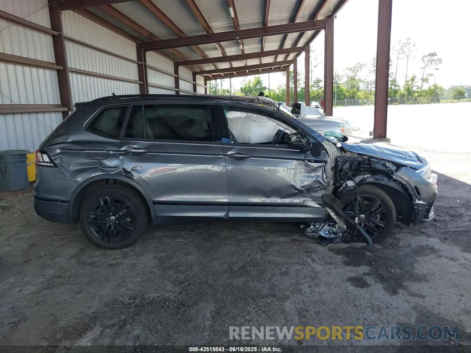 13 Фотография поврежденного автомобиля 3VVCB7AXXNM091425 VOLKSWAGEN TIGUAN 2022