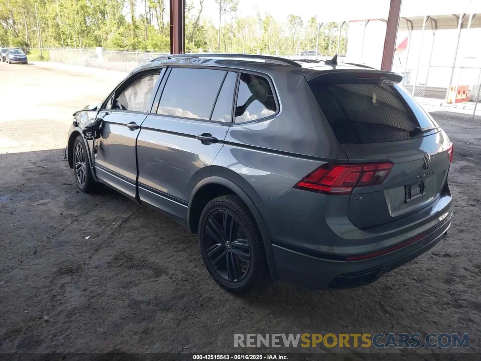 3 Фотография поврежденного автомобиля 3VVCB7AXXNM091425 VOLKSWAGEN TIGUAN 2022