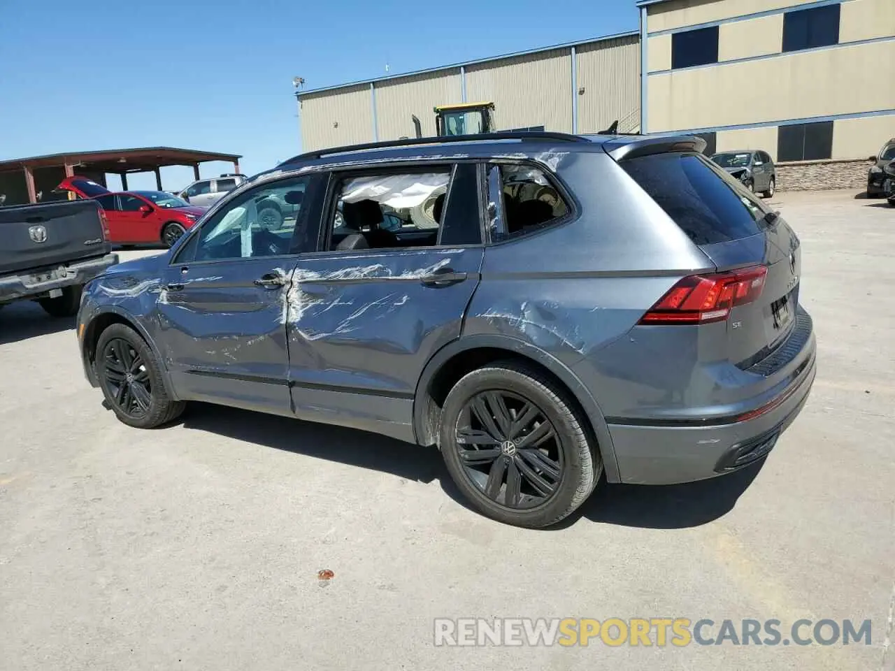 2 Фотография поврежденного автомобиля 3VVCB7AXXNM166155 VOLKSWAGEN TIGUAN 2022