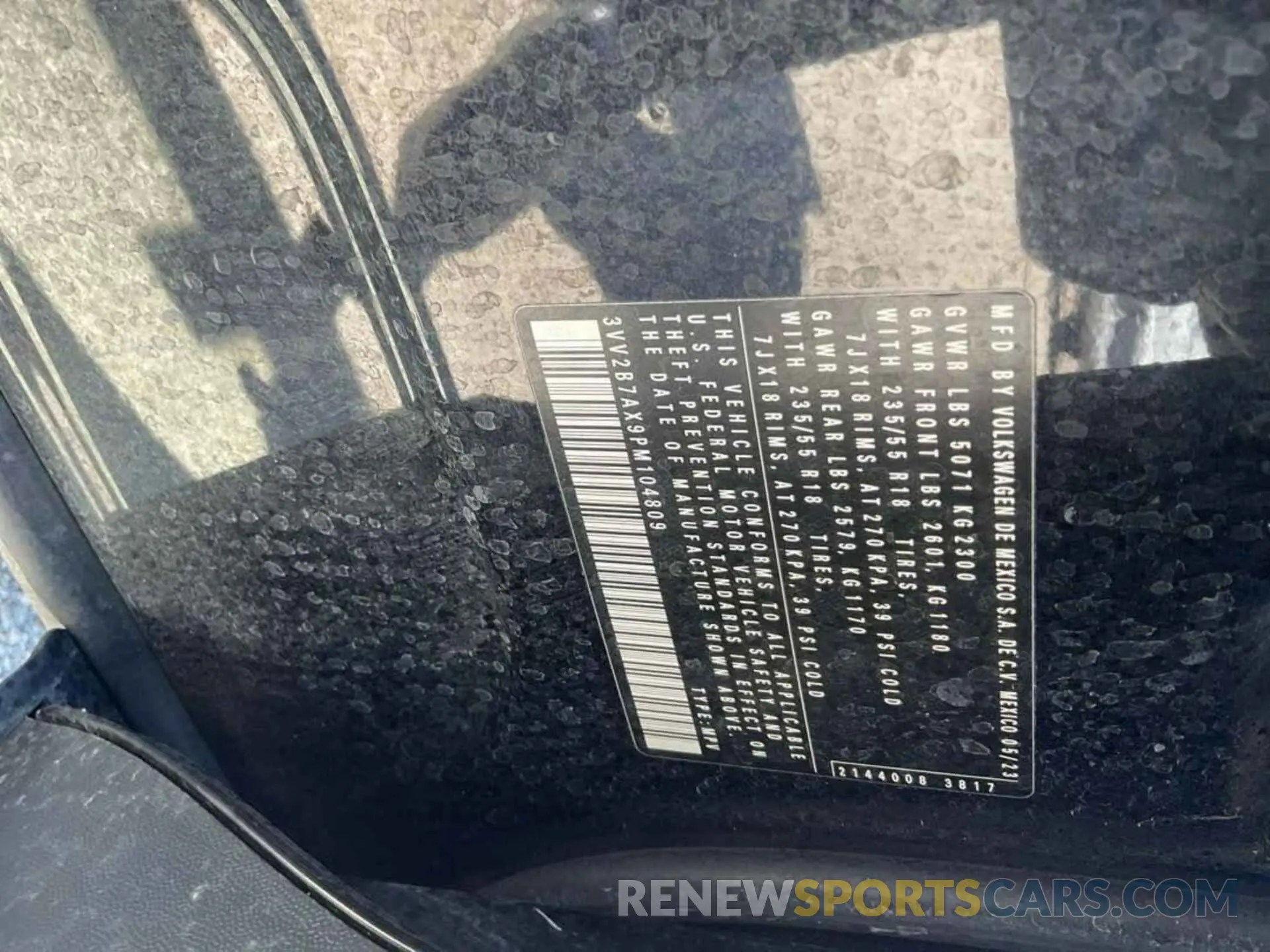 17 Photograph of a damaged car 3VV2B7AX9PM104809 VOLKSWAGEN TIGUAN 2023